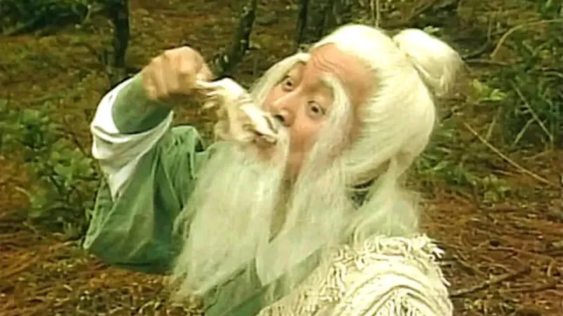 Sun Haiying as Hong Qigong in 2003 series