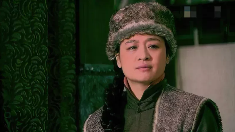 Wu Yujuan as Li Ping in 2008 series