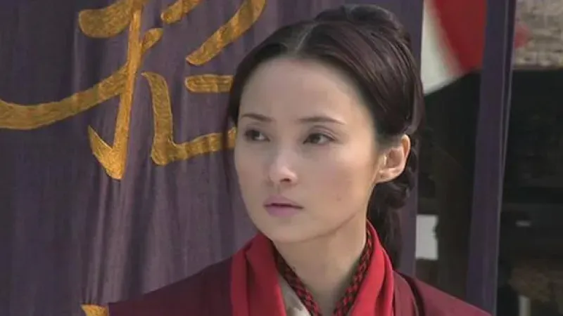 Jiang Qinqin as Mu Nianci in 2003 series