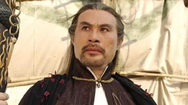 Xu Jinjiang as Ouyang Feng in 2008 series