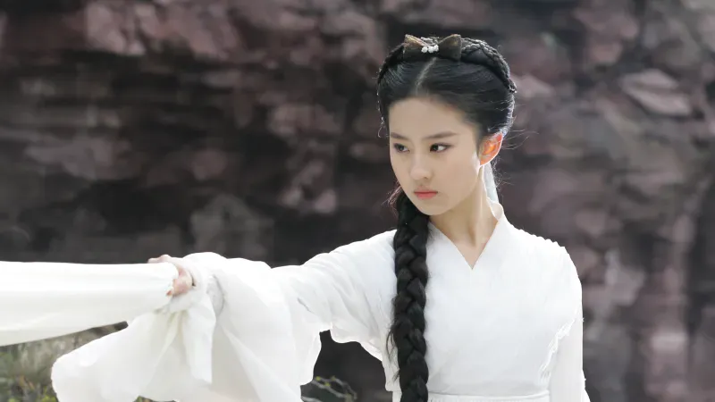Liu Yifei as Xiaolongnü in 2006 series
